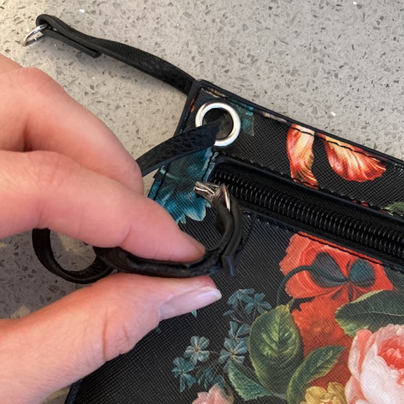 Carlos Santana Bag - Picture 16 of 16